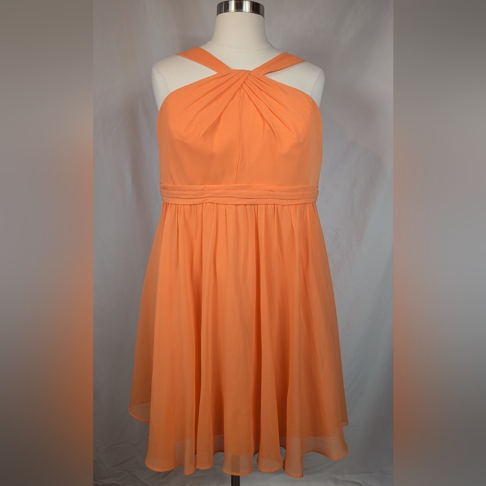 Short crinkle chiffon bridesmaid dress